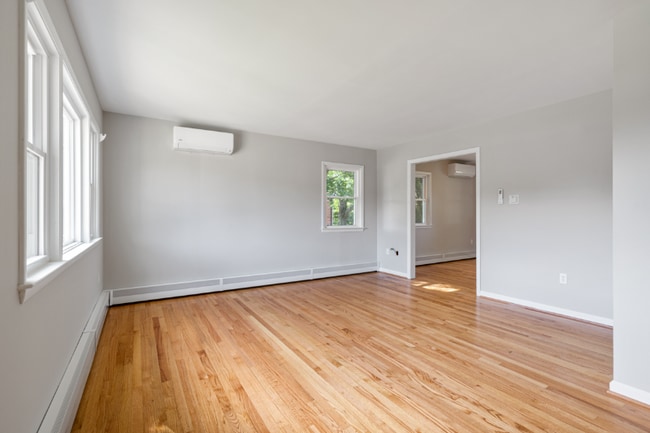 707 Fairview Ave in Frederick, MD - Building Photo - Building Photo