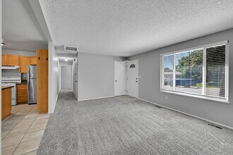 16355 E Brown Dr in Aurora, CO - Building Photo - Building Photo
