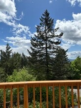 304 Cervantes, Unit #304 in Lake Oswego, OR - Building Photo - Building Photo