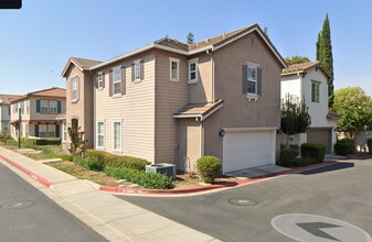 2985 Bella Dr in Concord, CA - Foto de edificio - Building Photo