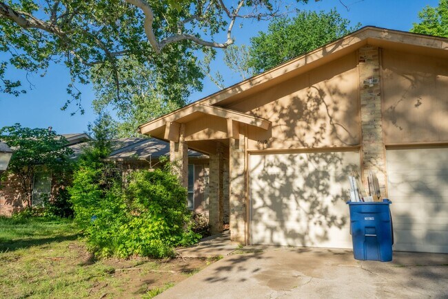 6119 S Troost Ave in Tulsa, OK - Foto de edificio - Building Photo