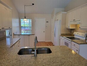 2735 Eagle Lake Dr in Orlando, FL - Building Photo - Building Photo