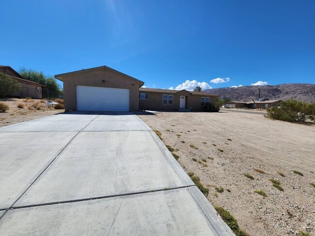 74815 Indianola Dr in Twentynine Palms, CA - Building Photo - Building Photo