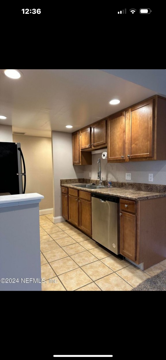 3737 Loretto Rd, Unit 605 in Jacksonville, FL - Building Photo - Building Photo