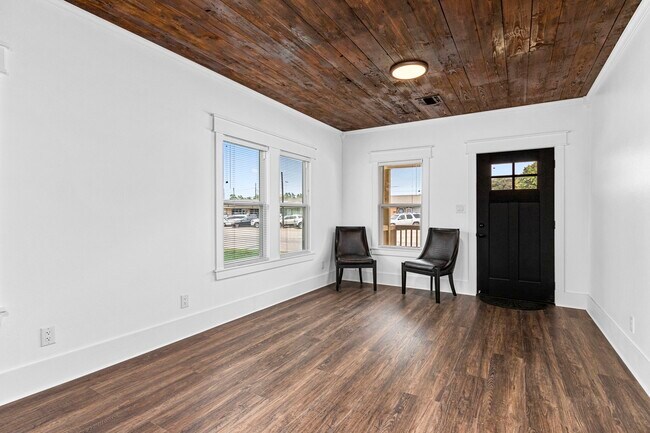 1138 Fannin St in Columbus, TX - Building Photo - Building Photo