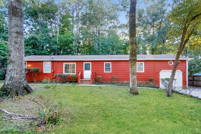property at 912 Burnt Pine Dr