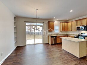 821 Maurepas Dr in Knightdale, NC - Building Photo - Building Photo