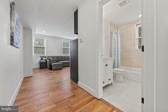 4255 Eads St NE in Washington, DC - Building Photo - Building Photo