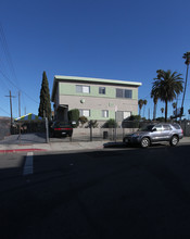 4455-4459 De Longpre Ave in Los Angeles, CA - Building Photo - Building Photo