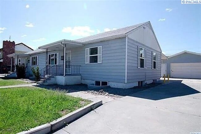 property at 1331 Farrell Ln