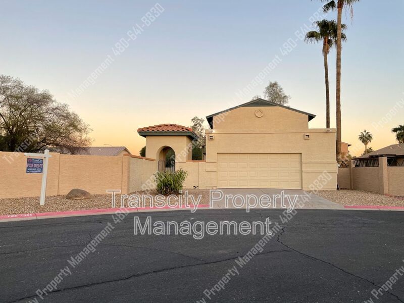630 E Jensen St in Mesa, AZ - Building Photo
