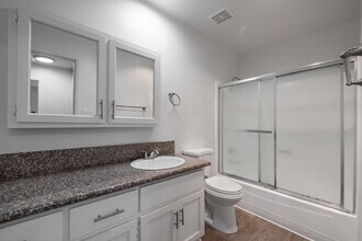 15327 Woodruff Pl in Bellflower, CA - Building Photo - Interior Photo