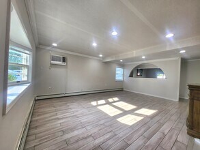 99 Saddle Ln in Levittown, NY - Building Photo - Building Photo
