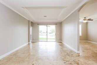 141 Seminole Lakes Dr in Royal Palm Beach, FL - Building Photo - Building Photo