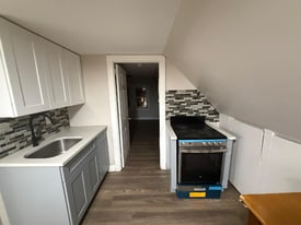 12 Grain St in Newark, NJ - Building Photo