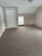 8 Alto Rd, Unit C Rear in Burlington, CT - Building Photo - Building Photo