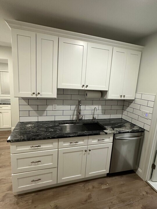66 Wall St in Southbridge, MA - Building Photo