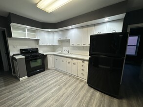 18 Division St in Binghamton, NY - Building Photo - Interior Photo