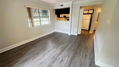 15300 SW 106th Terrace, Unit 520 in Miami, FL - Building Photo - Building Photo