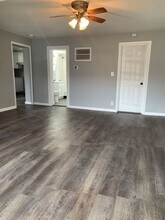 1581 Elmore Ave in Columbus, OH - Foto de edificio - Building Photo