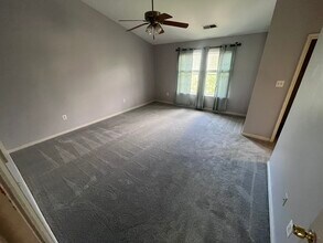 14304 Fallsmere Cir in Gainesville, VA - Building Photo - Building Photo