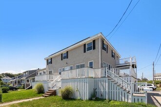 105 Turner Rd in Scituate, MA - Building Photo - Building Photo