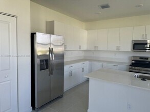 19855 SW 321st St in Homestead, FL - Building Photo - Building Photo