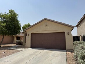 13933 W Port Royale Ln in Surprise, AZ - Building Photo - Building Photo