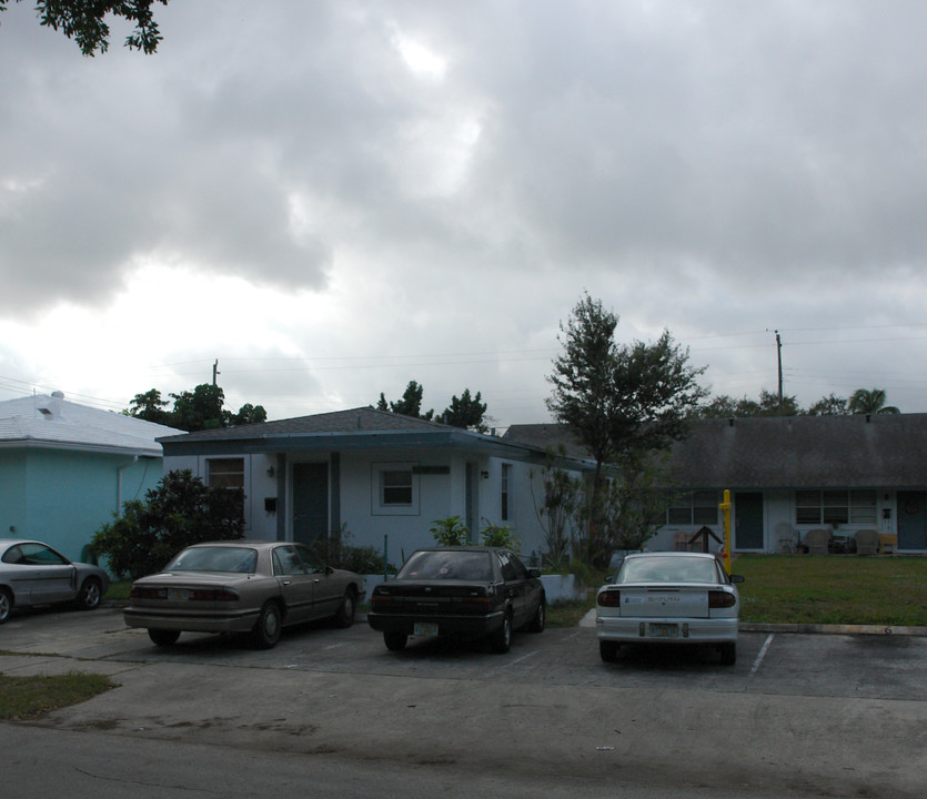 1914-1922 Madison St in Hollywood, FL - Building Photo