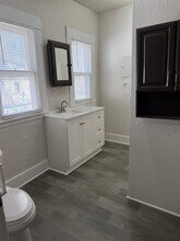 1330 S Laura St in Wichita, KS - Building Photo - Building Photo