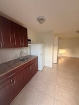 5230 SW 116th Ave in Miami, FL - Building Photo