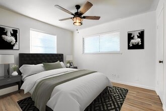 524 N Woods St in Sherman, TX - Building Photo - Building Photo