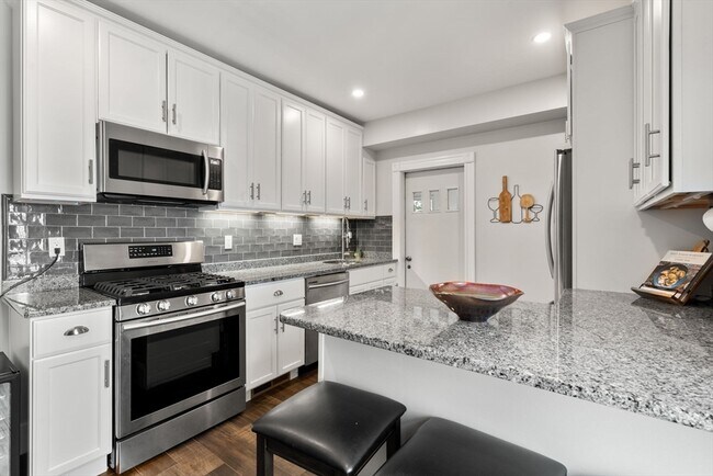 103 Belgrade Ave in Boston, MA - Building Photo - Building Photo