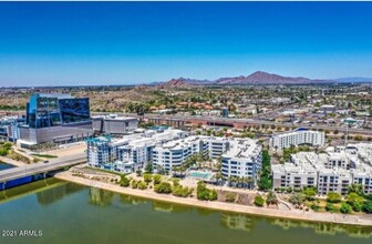 945 E Playa del Norte Dr, Unit 2021 in Tempe, AZ - Building Photo - Building Photo