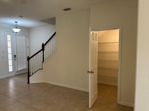 1036 Laurel Ridge Ln in Sanford, FL - Building Photo - Building Photo