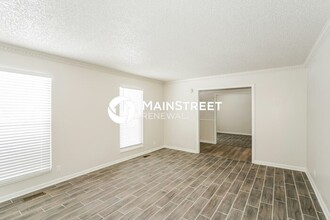 3804 Hillshire Dr in Nashville, TN - Building Photo - Building Photo