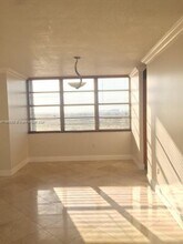 2780 NE 183rd St in Aventura, FL - Foto de edificio - Building Photo