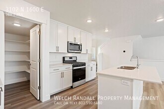 3102 N 1600 E in Layton, UT - Foto de edificio - Building Photo