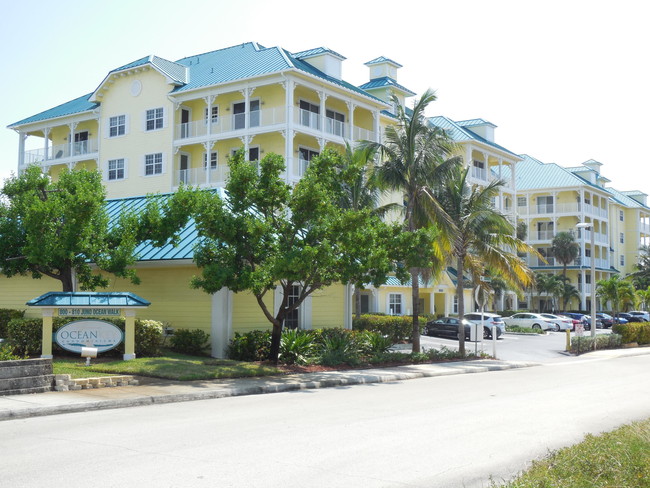 800 Juno Ocean Walk in Juno Beach, FL - Building Photo - Building Photo