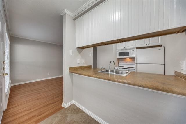 property at 5508 Tremont St