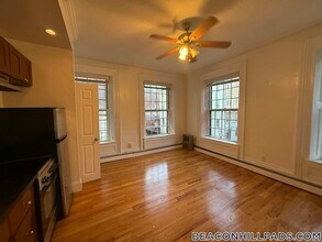 24 Joy St in Boston, MA - Building Photo - Building Photo