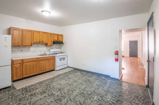 506 Cherry St in Norristown, PA - Foto de edificio - Building Photo