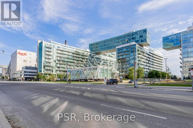 property at 39 Queens Quay E