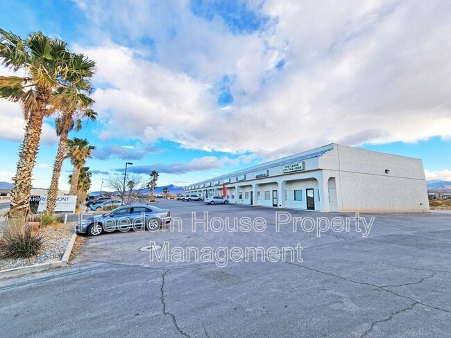 property at 1231 E Basin Ave