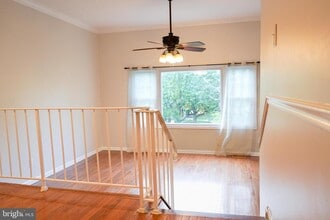 8414 Penshurst Dr in Springfield, VA - Building Photo - Building Photo