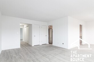 7621 N Sheridan Rd, Unit 1B in Chicago, IL - Foto de edificio - Building Photo