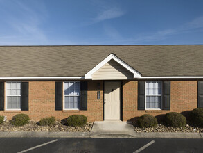 Home Place Apartments in Chattanooga, TN - Building Photo - Building Photo