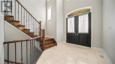 129 Robert Berry Crescent in King City, ON - Building Photo - Building Photo