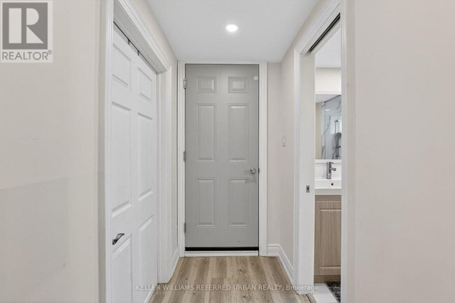 105 Martin St in Bradford West Gwillimbury, ON - Building Photo - Building Photo