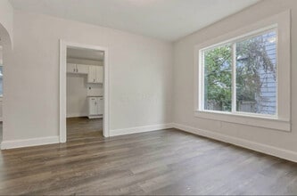 1364 S Champion Ave in Columbus, OH - Building Photo - Building Photo